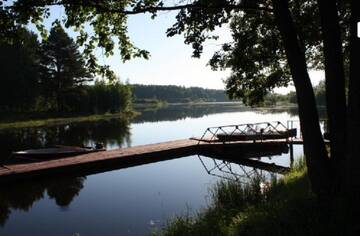 Фото номера Люкс &amp;quot;Комфорт&amp;quot; Гостиница Chesnava Holiday Park г. Брейтово 25